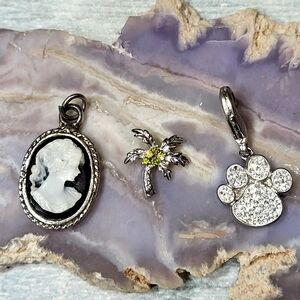 Elegant Silver and Crystal Charms/Pendant.